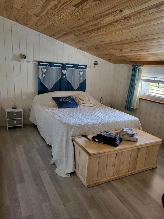 Chambre D'Hotes Le Chat Botte Espedaillac Экстерьер фото